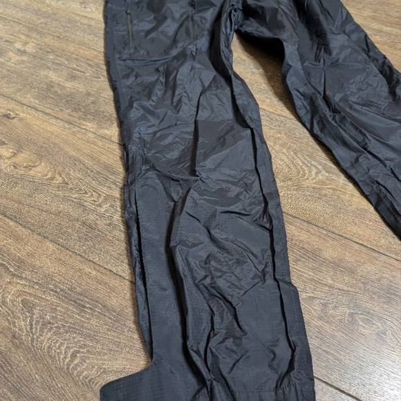 GOLITE Black Thin Nylon PACKABLE WINDBREAKER PANTS Rain Hike Gym Layer Womens XL - Picture 3 of 8